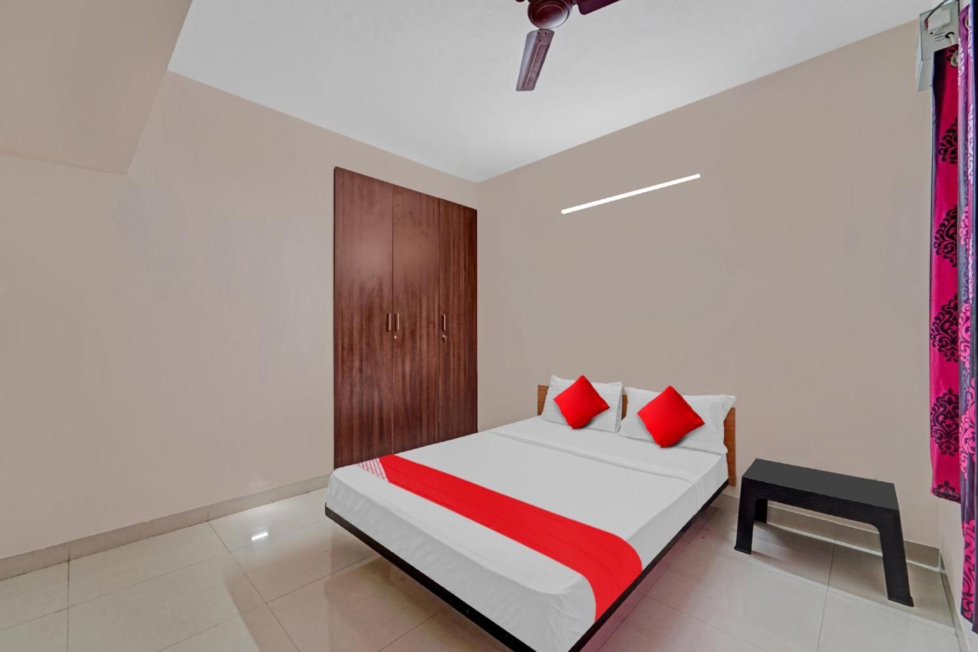 Super Hotel O Grand Residency Guduvancheri Exterior photo